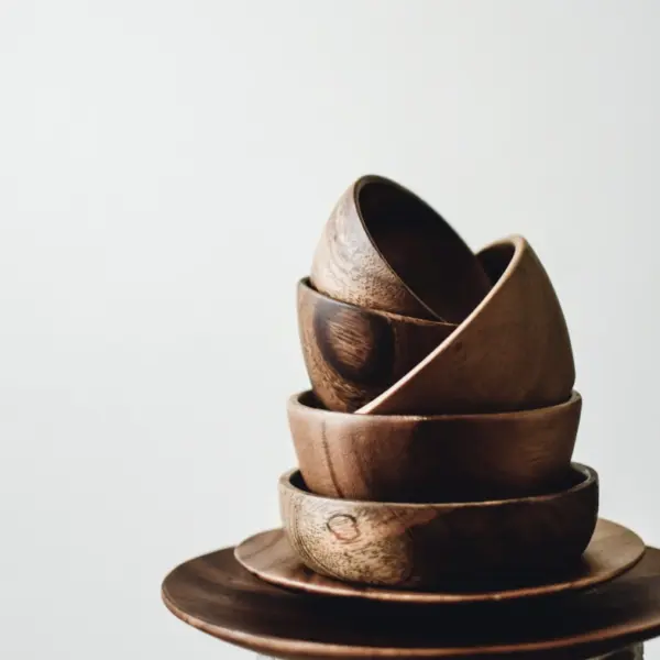 173_Wooden_Accessories_Store-Product_08-Featured Dinnerware Set